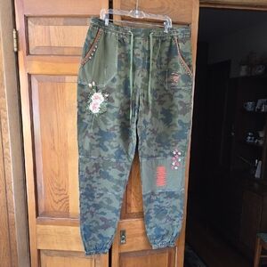 Camouflage Joggers with Floral Embroidery